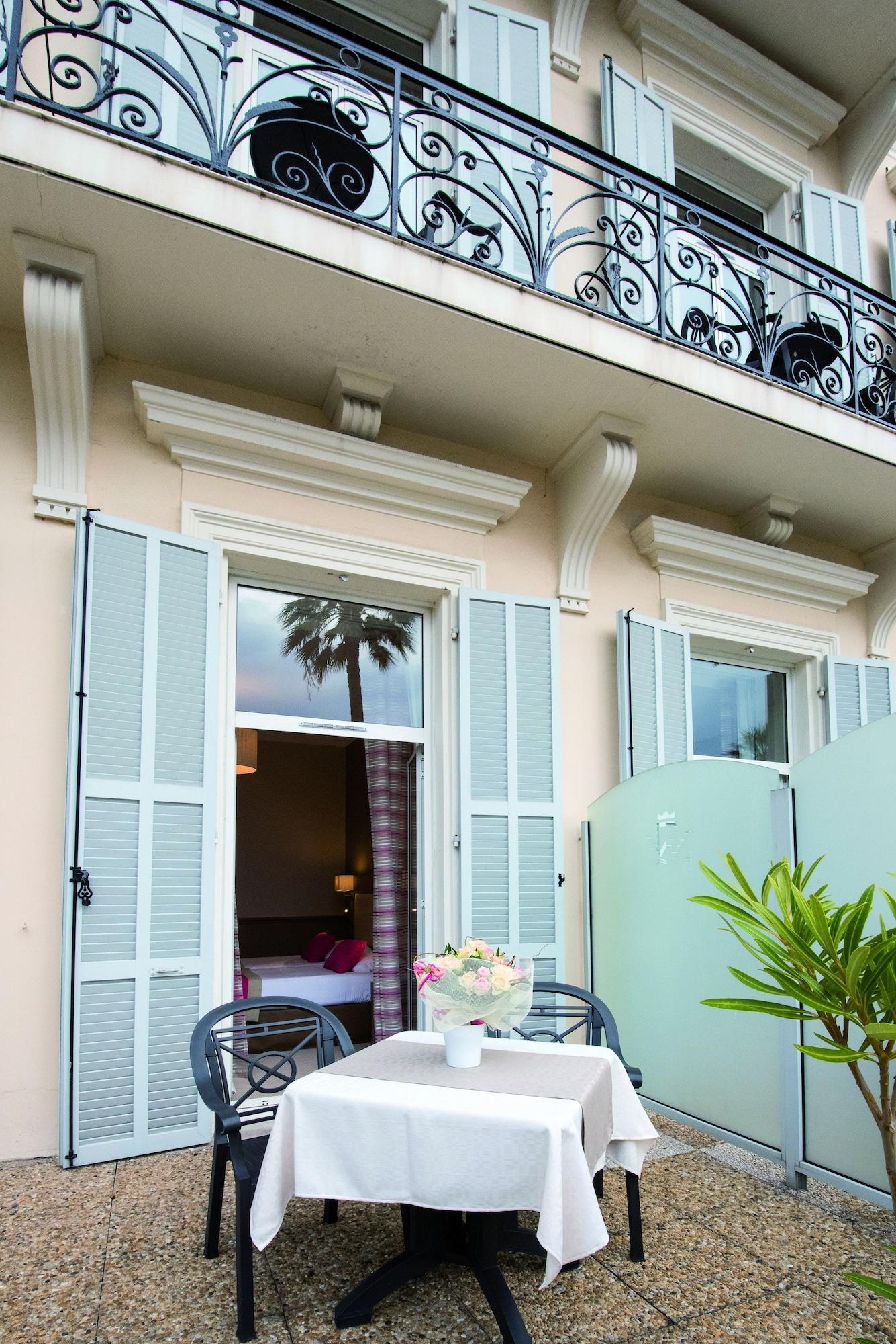 Hotel Bleues Royal Westminster