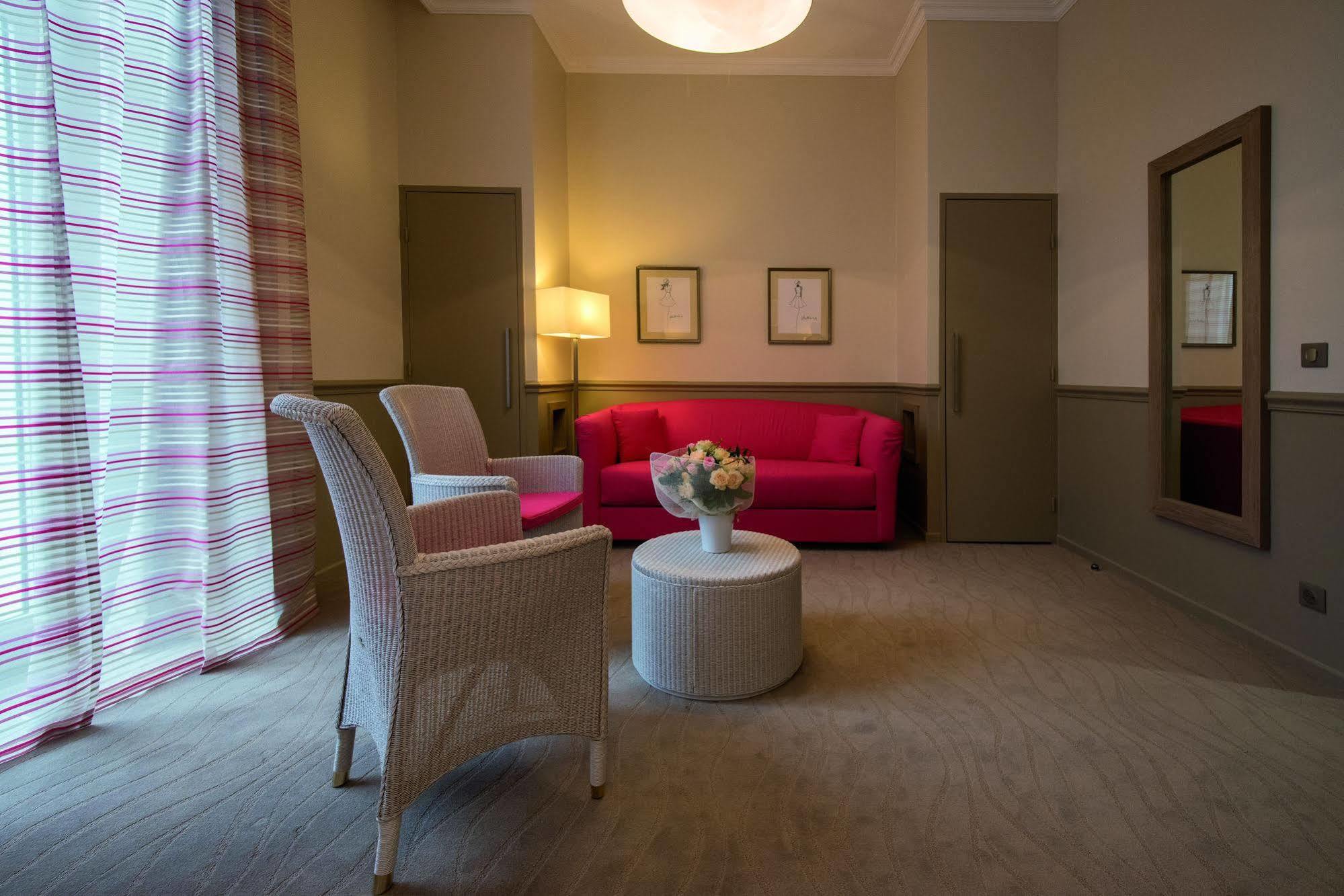 Bleues Royal Westminster Hotel 3*