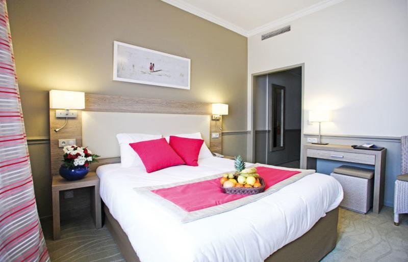 Bleues Royal Westminster Hotel