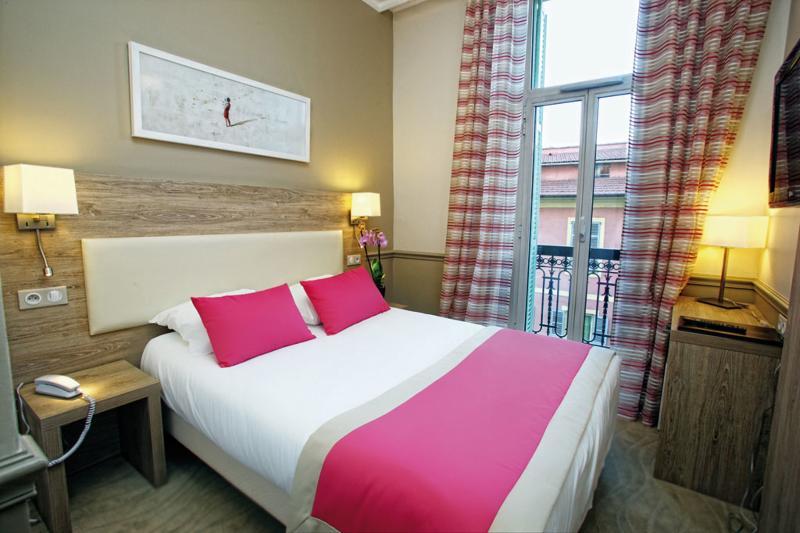 Hotel Bleues Royal Westminster 3*